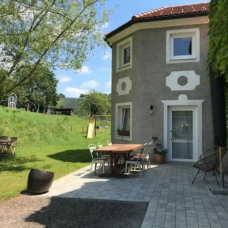 Ferienwohnungen Tinymoon Feldbach  Exterior photo